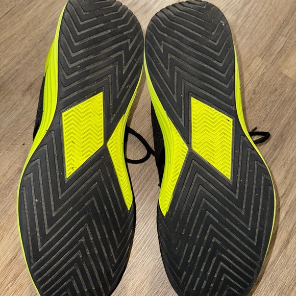 Diadem Court Burst pickleball and tennis shoes in black and neon green size - 14
